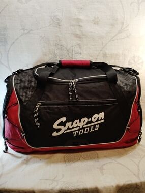 Snap-on Tools Men’s Black and Red Duffel Bag